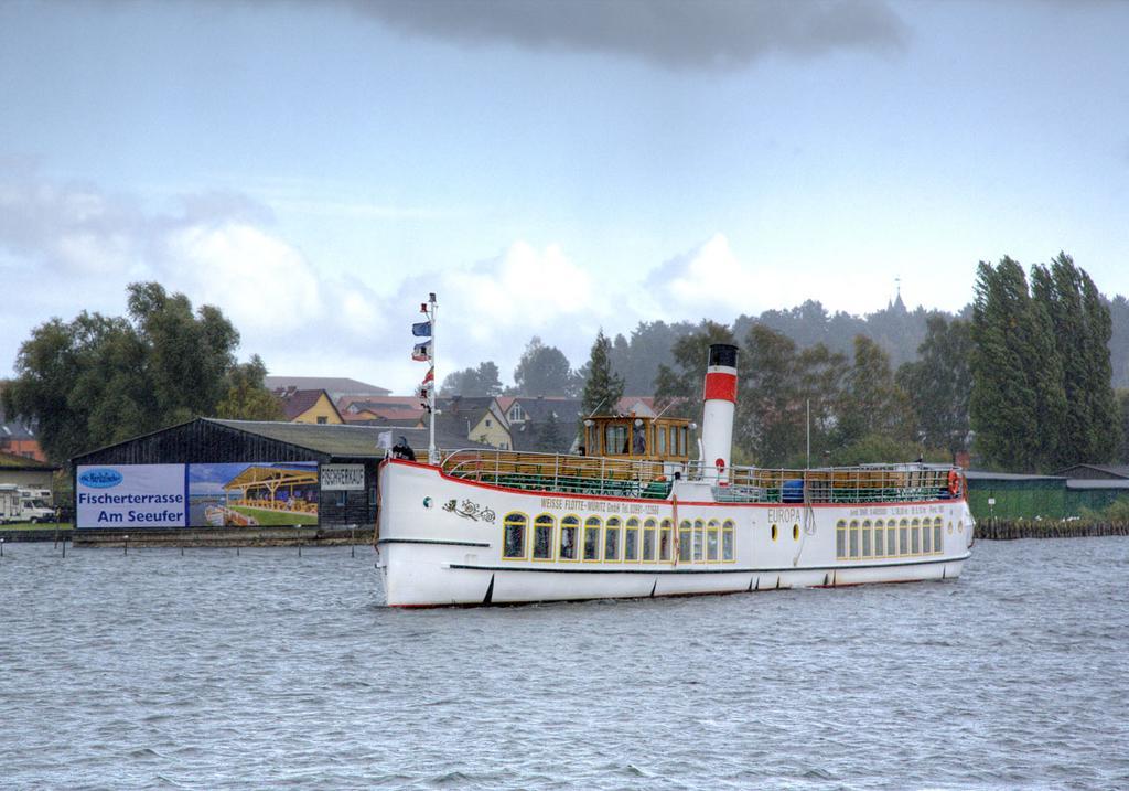 Apartment Yachthafen Waren Экстерьер фото
